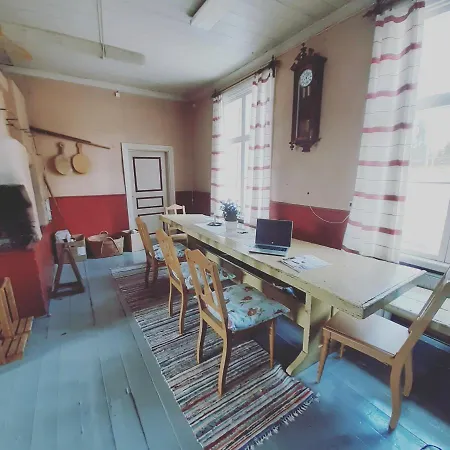 Villa Hirvaskosken Kartano