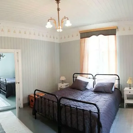 Hirvaskosken Kartano *