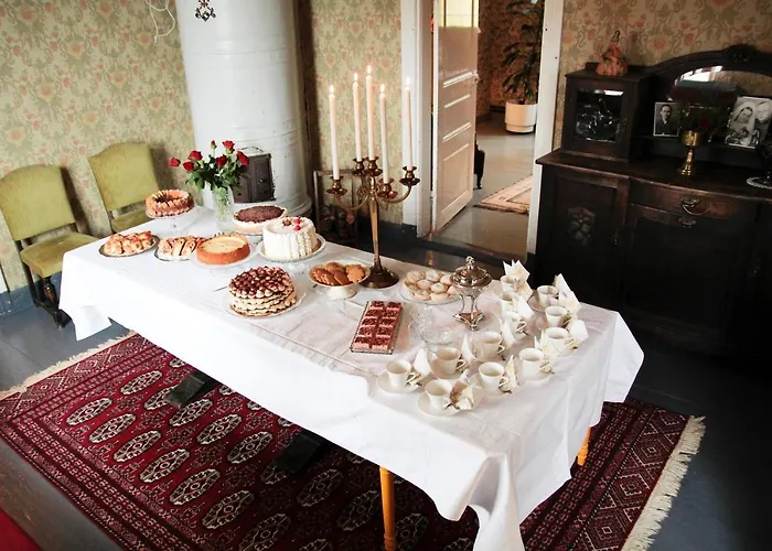 Villa Hirvaskosken Kartano *